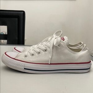 Converse All Star White Sneakers Women’s Size 7 Men’s Size 5